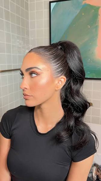 20 Bridal Shower Hairstyles That’ll Have Everyone Asking Who Did Your Hair
