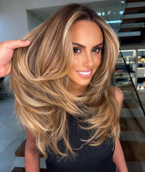 20 Dark Brown to Blonde Balayage Ideas That Will Transform Your Look