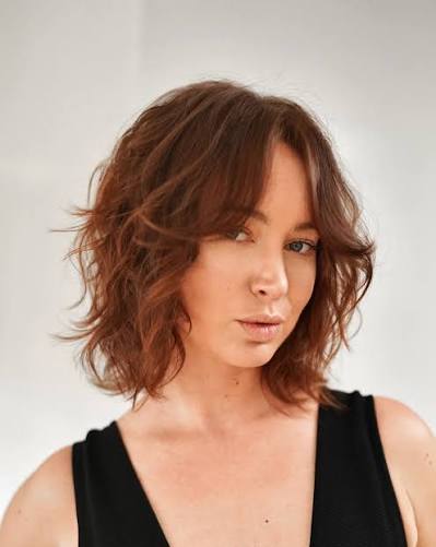 15 Wavy Bob Haircuts with Bangs That’ll Make You Ditch Your Straightener